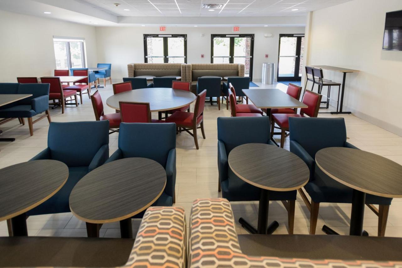 Holiday Inn Express & Suites Lexington North West-The Vineyard By Ihg Eksteriør bilde