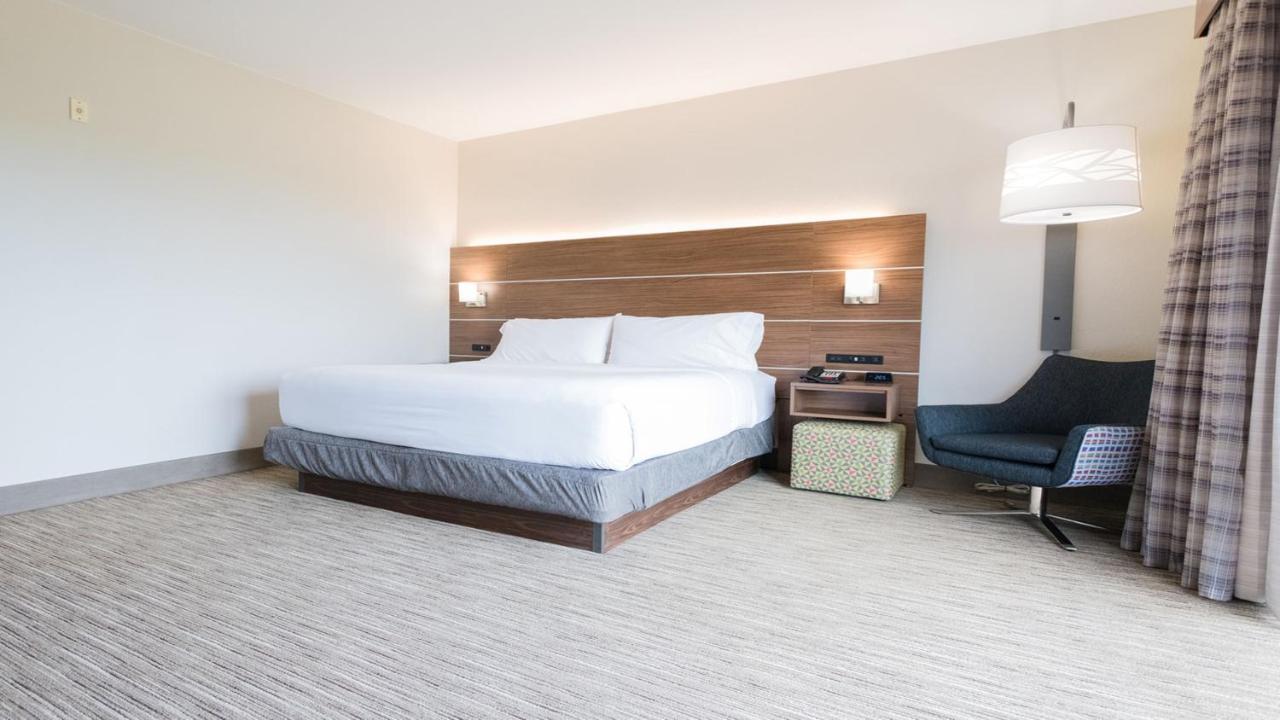 Holiday Inn Express & Suites Lexington North West-The Vineyard By Ihg Eksteriør bilde