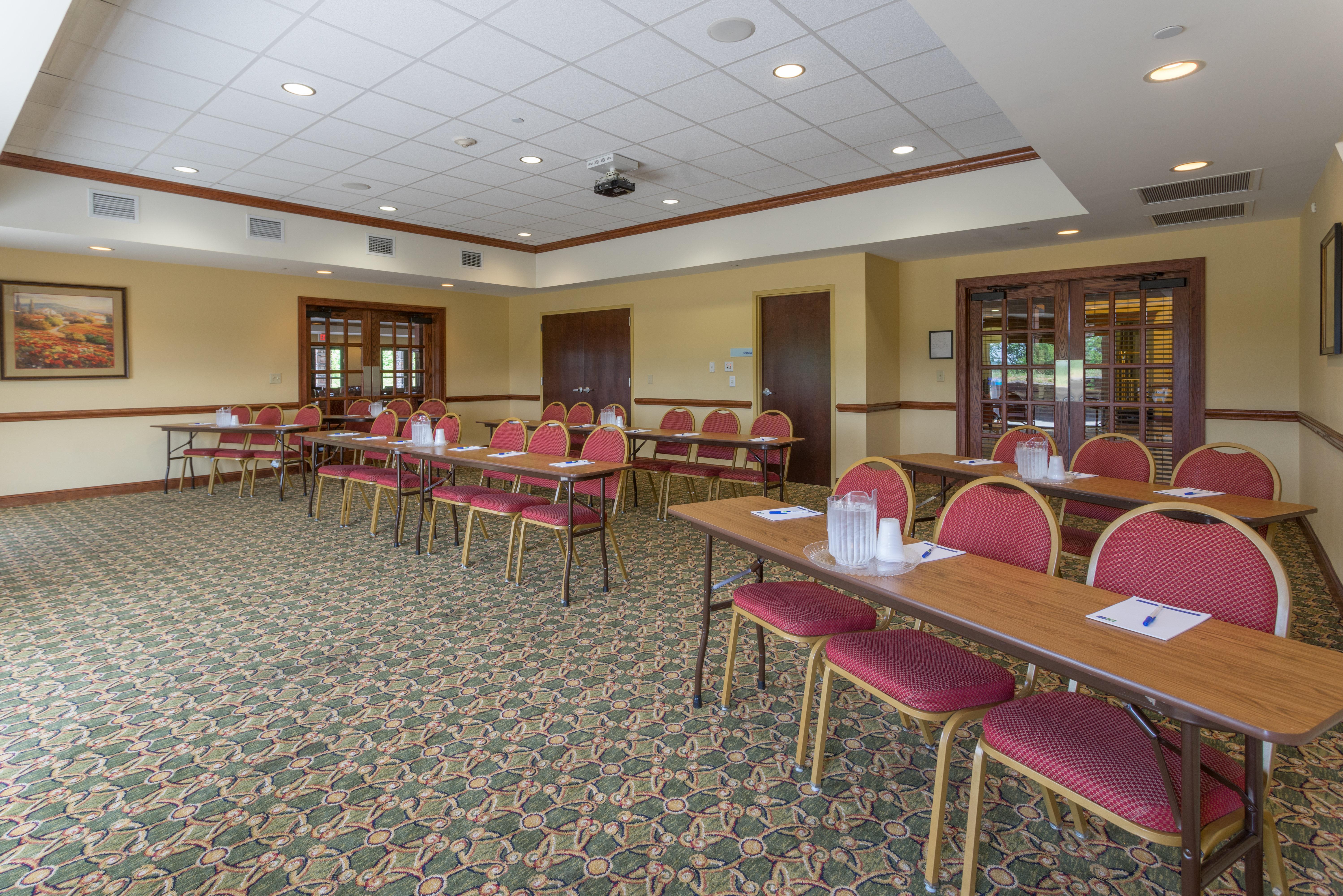 Holiday Inn Express & Suites Lexington North West-The Vineyard By Ihg Eksteriør bilde