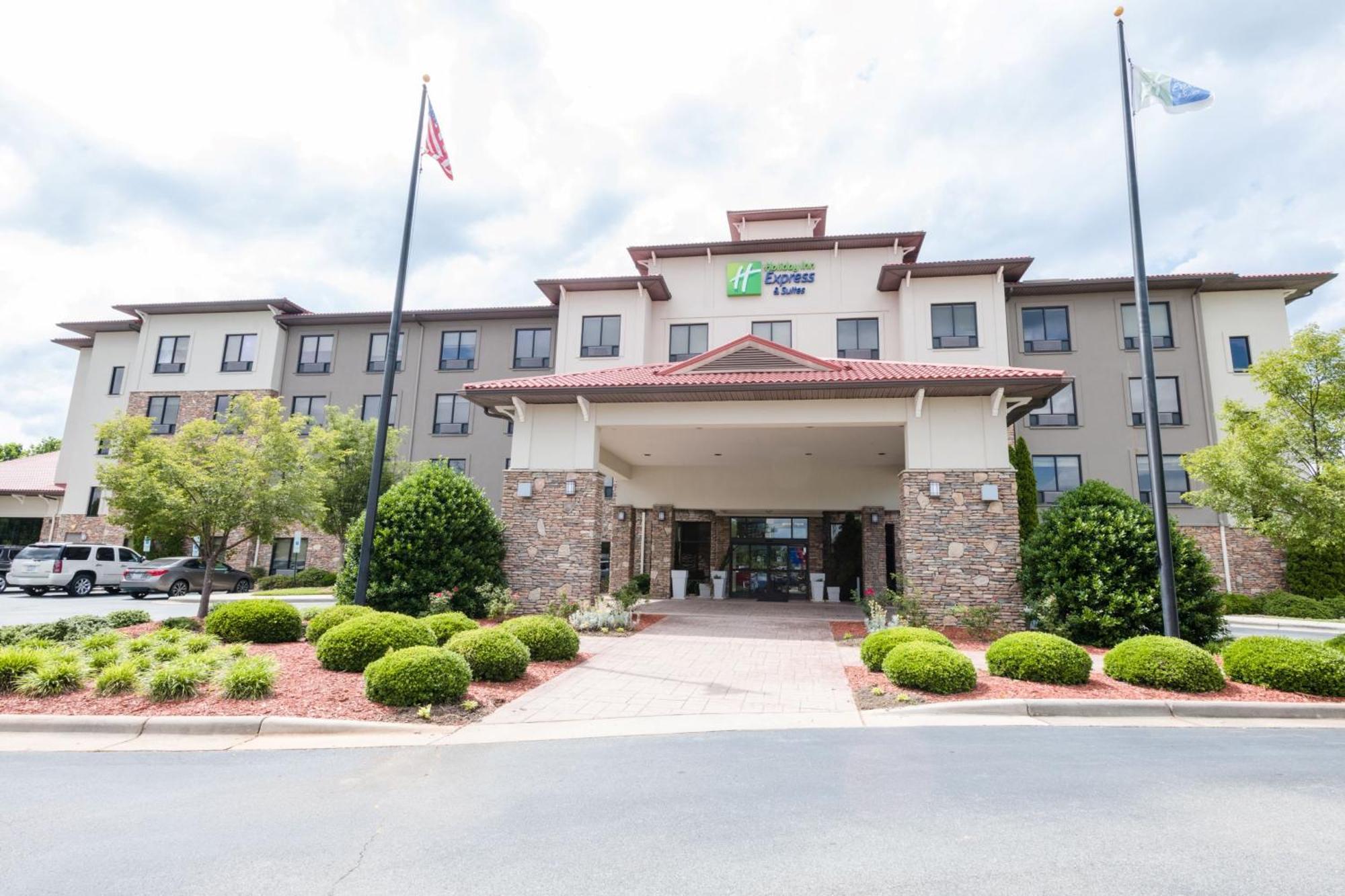 Holiday Inn Express & Suites Lexington North West-The Vineyard By Ihg Eksteriør bilde